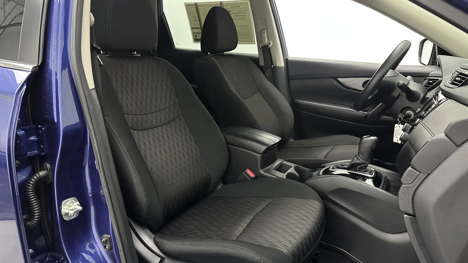Nissan Rogue photo 32