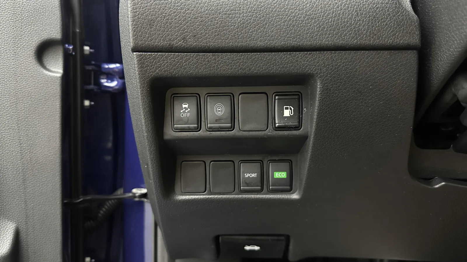 Nissan Rogue photo 17