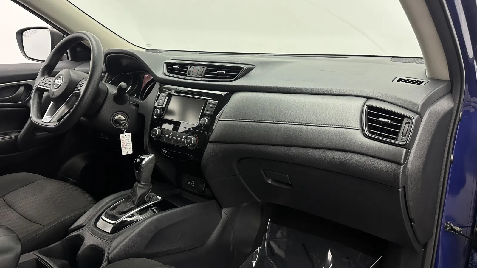 Nissan Rogue photo 33