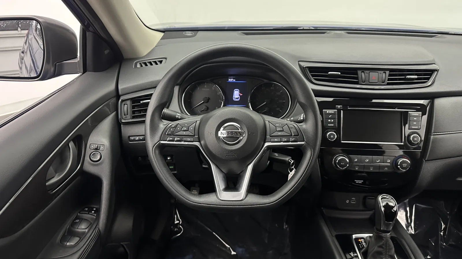 Nissan Rogue photo 26