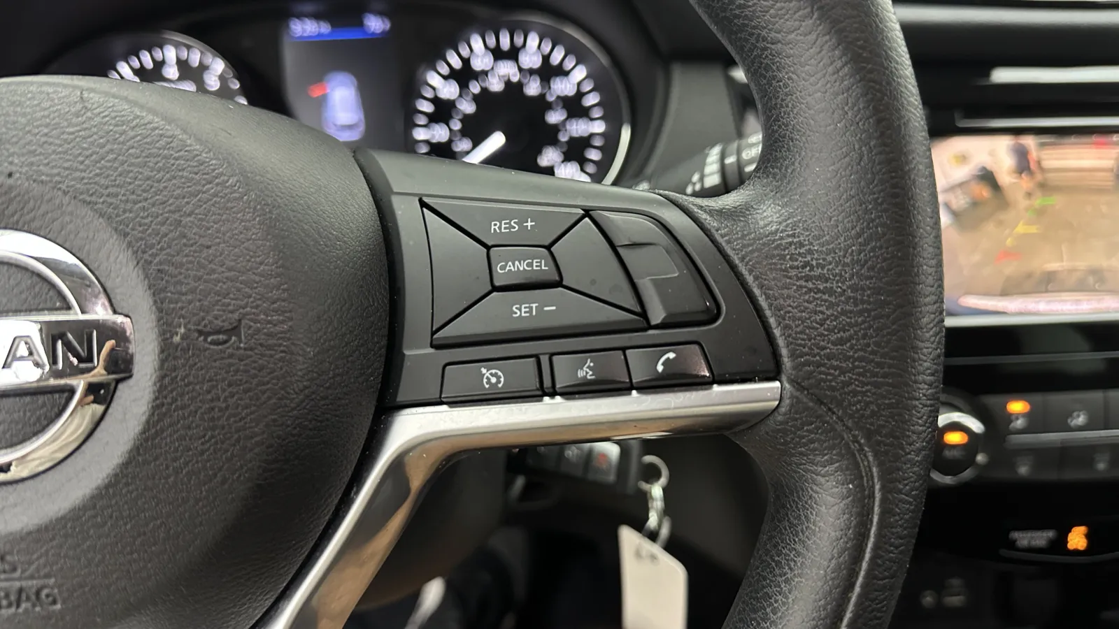 Nissan Rogue photo 19