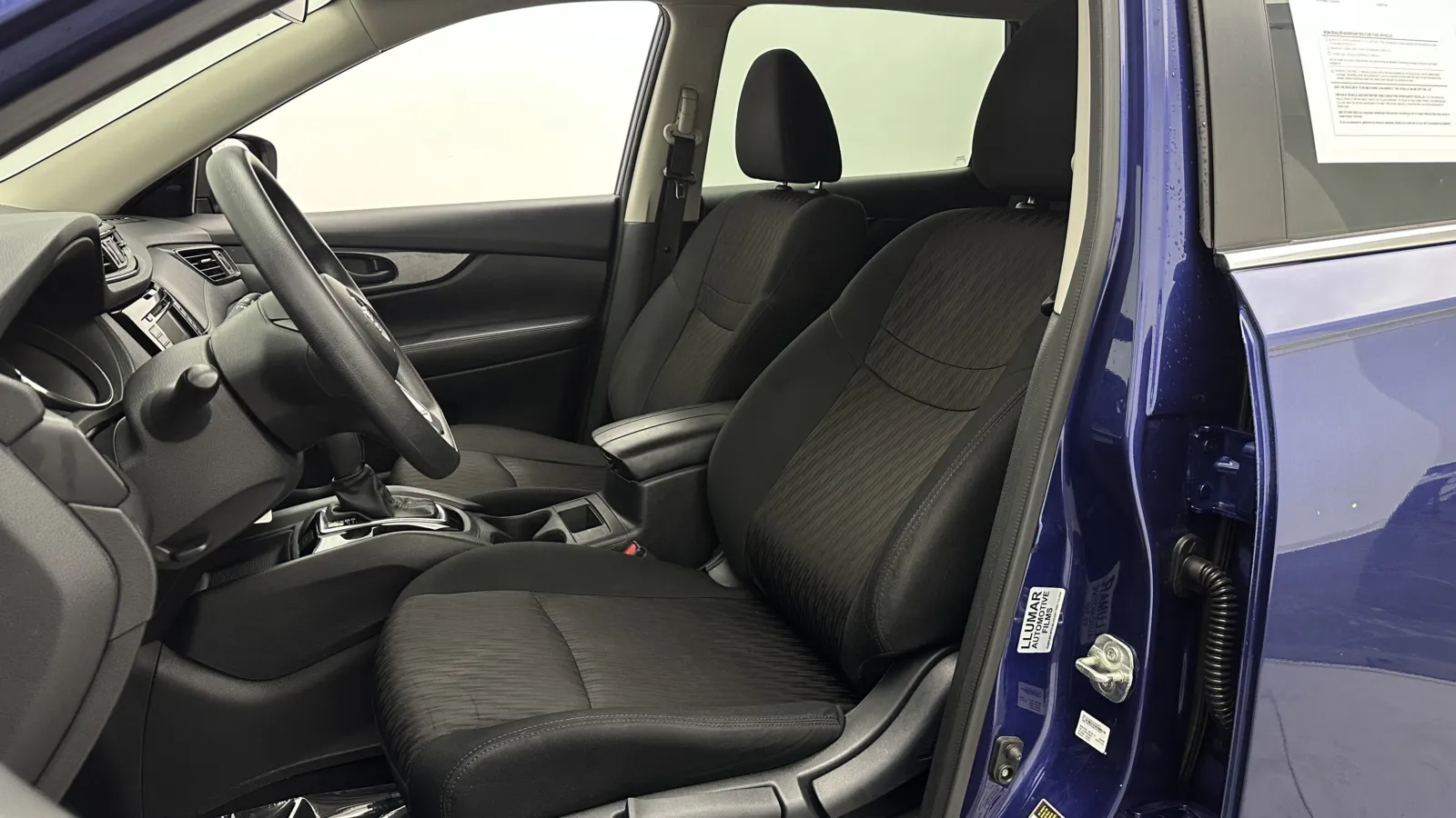 Nissan Rogue photo 12