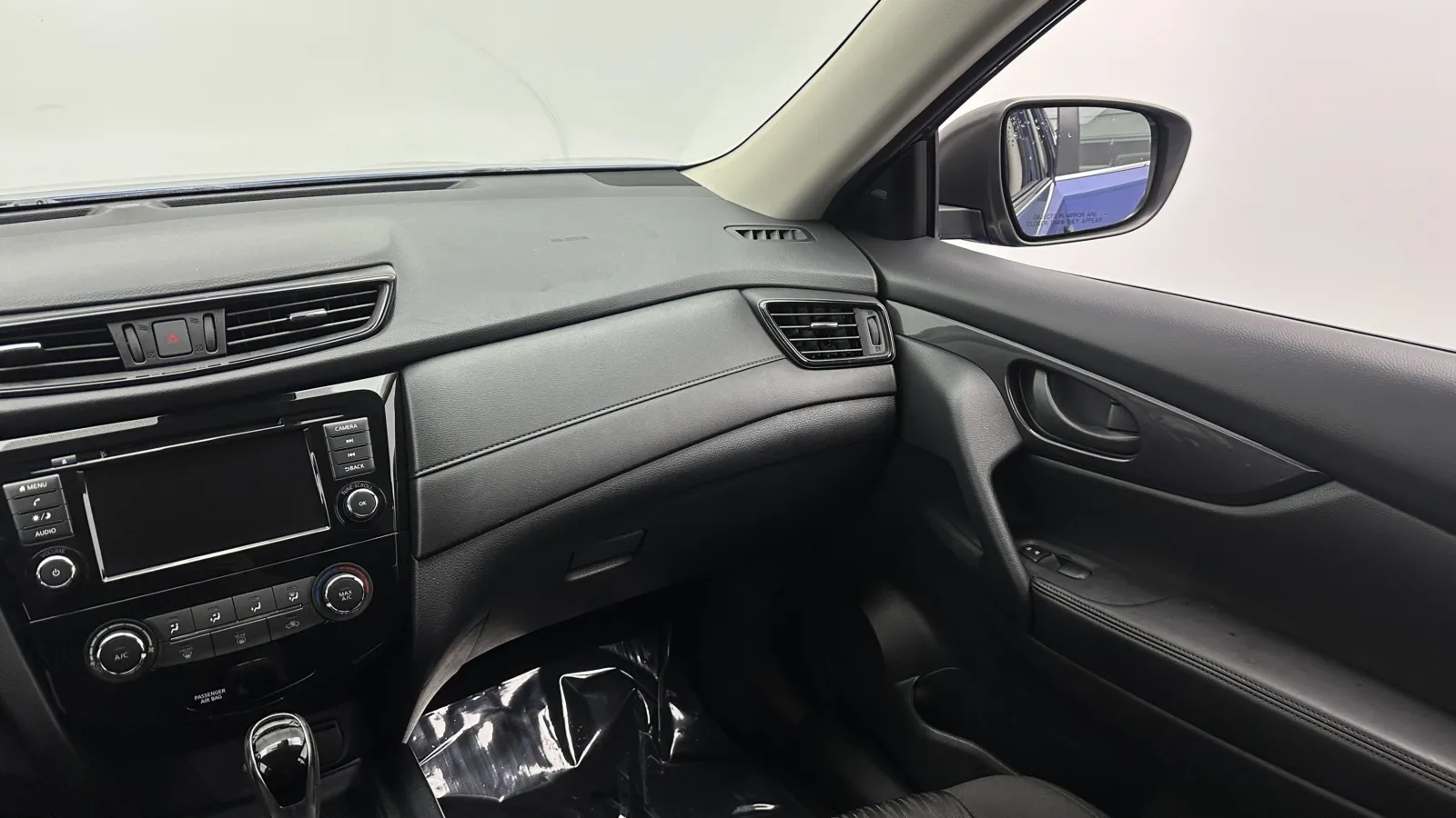 Nissan Rogue photo 29