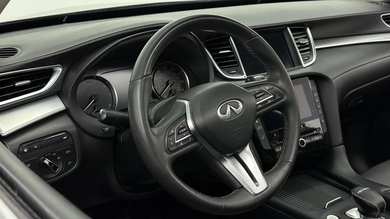 Infiniti QX50 photo 10