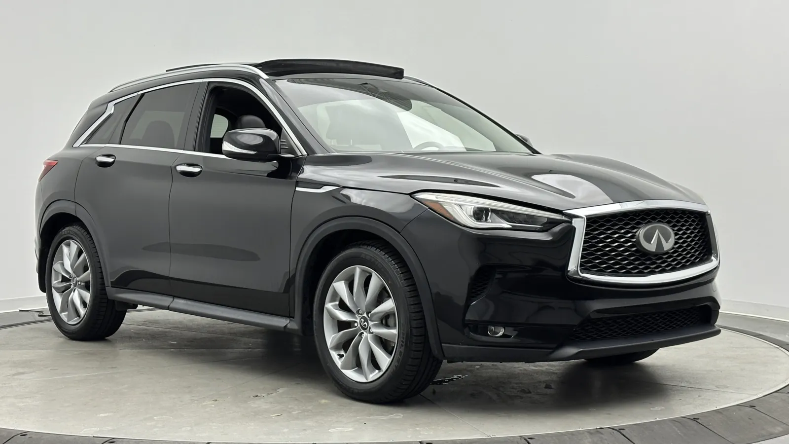 Infiniti QX50 photo 3