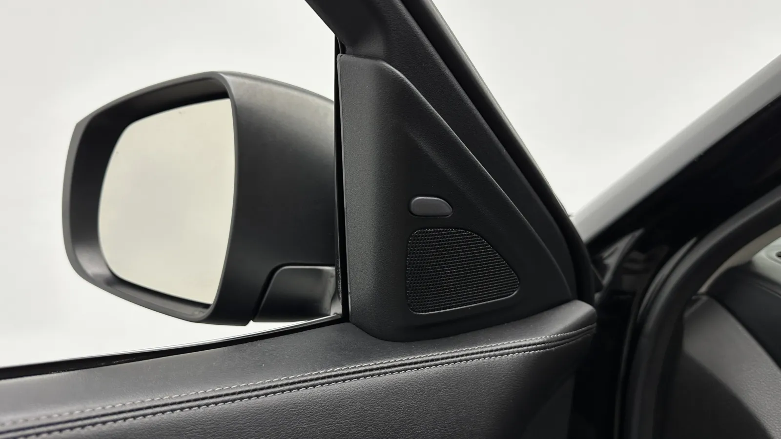Infiniti QX50 photo 14