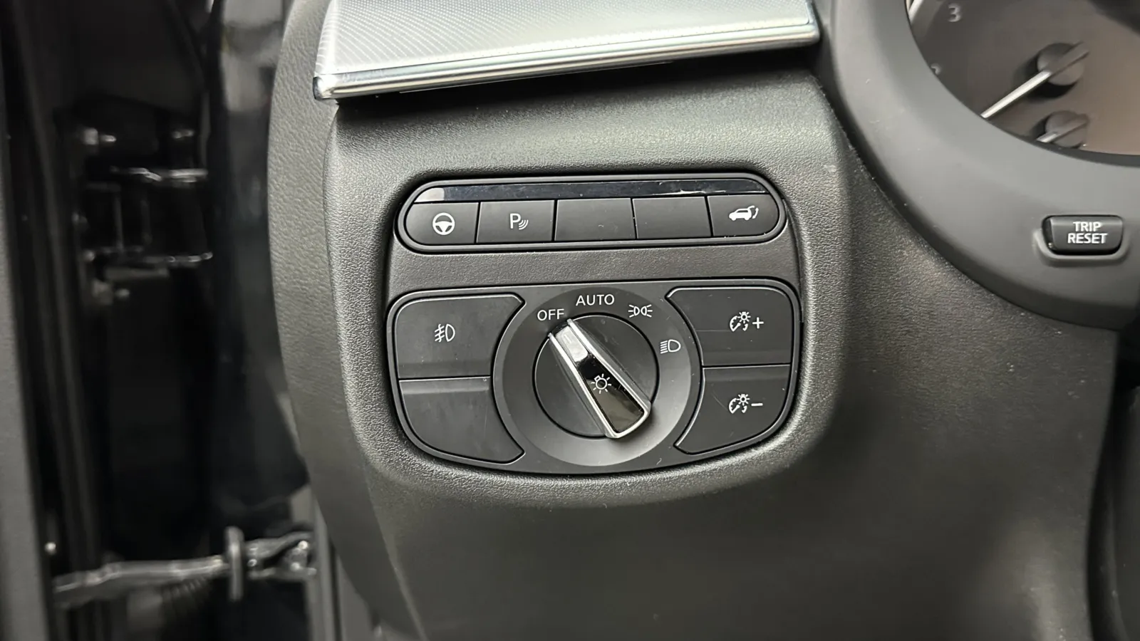 Infiniti QX50 photo 17