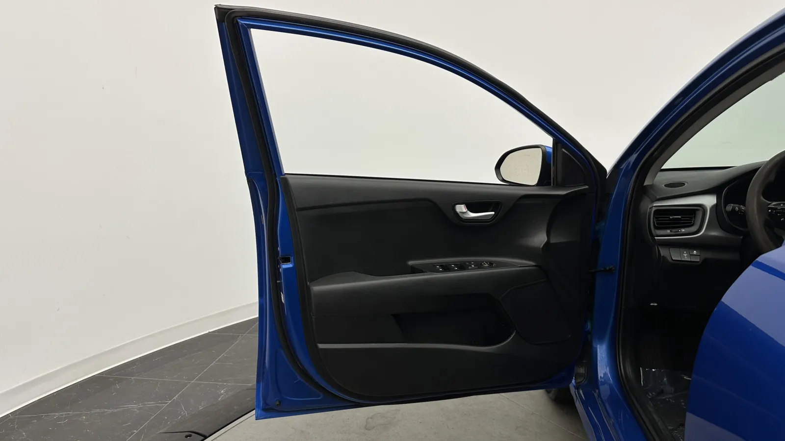Kia Rio photo 9