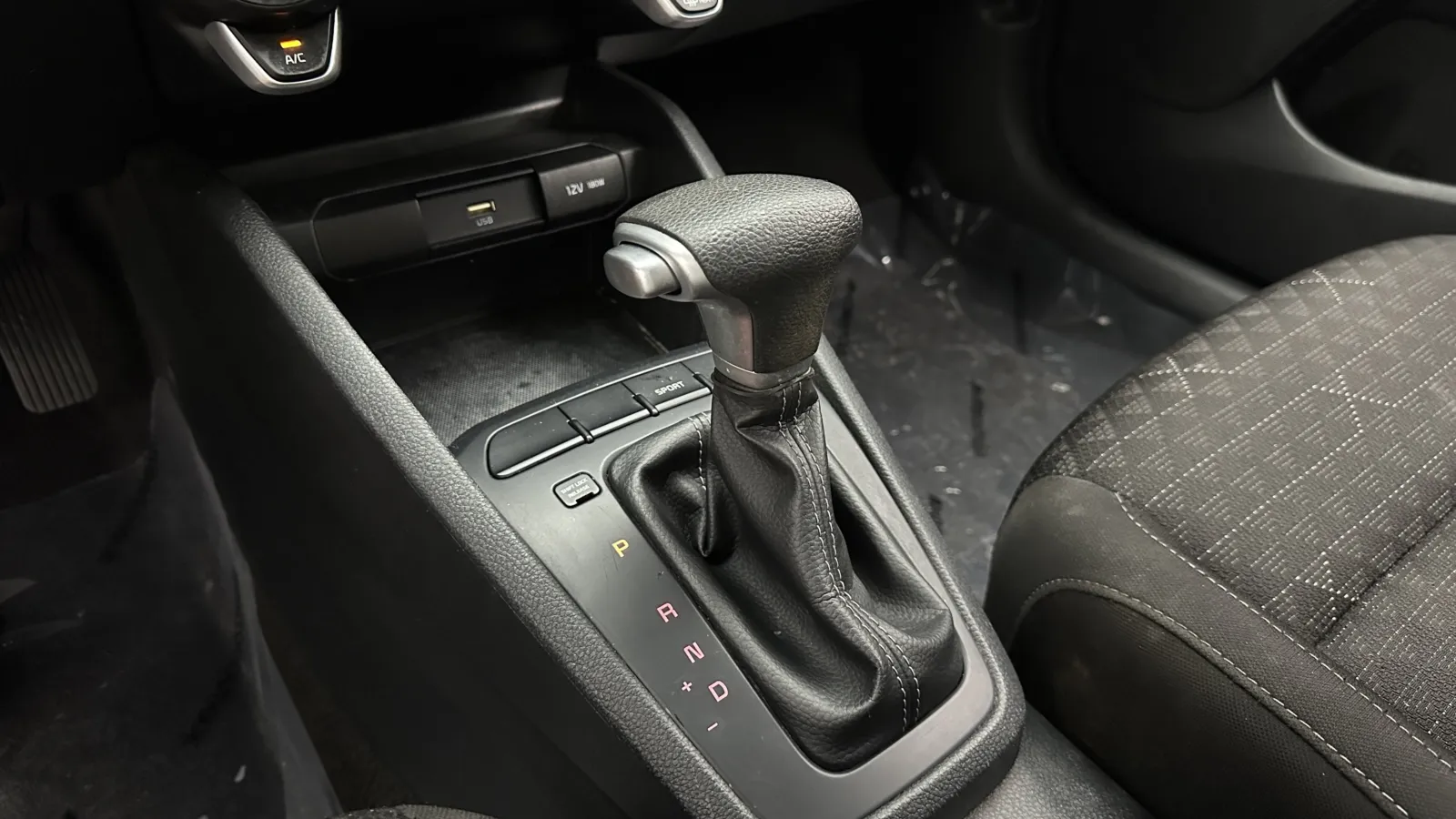 Kia Rio photo 13