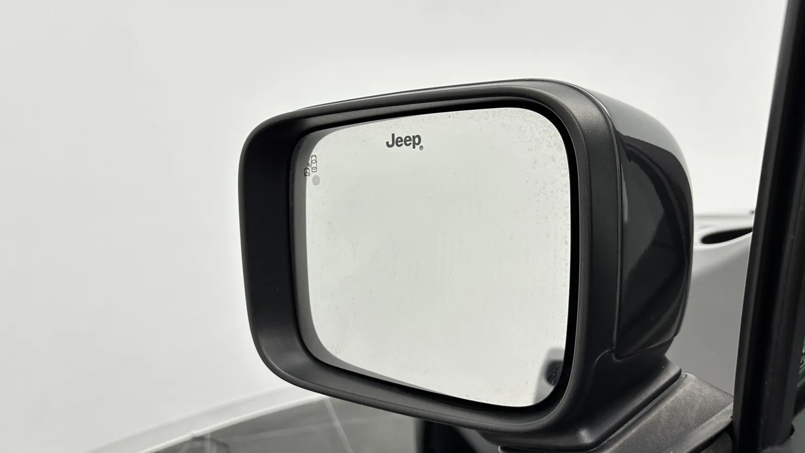 Jeep Renegade photo 11