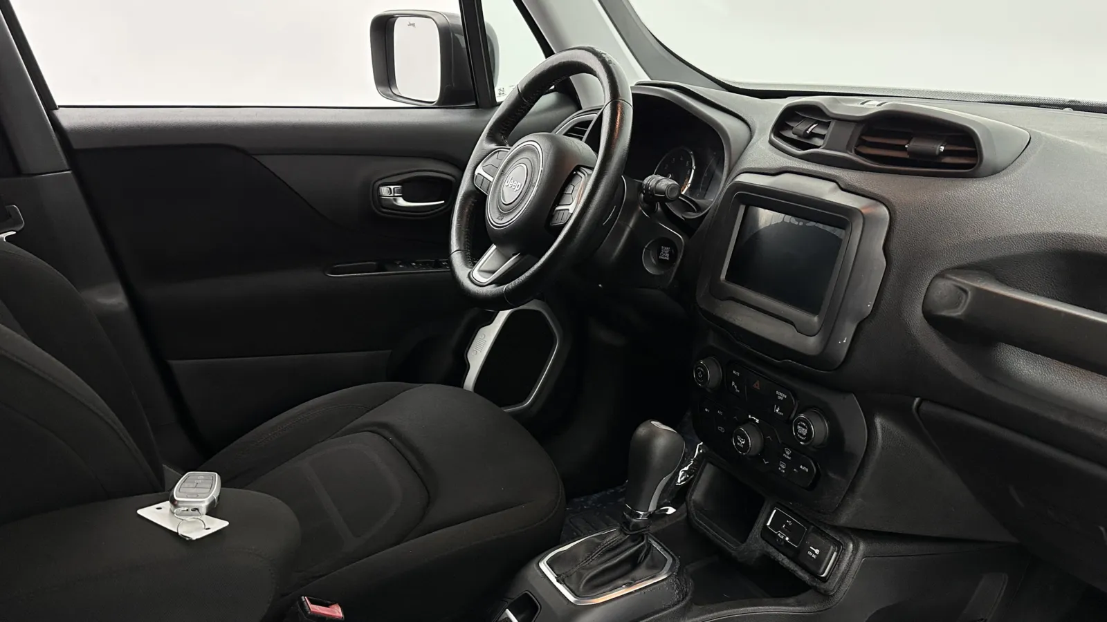 Jeep Renegade photo 31