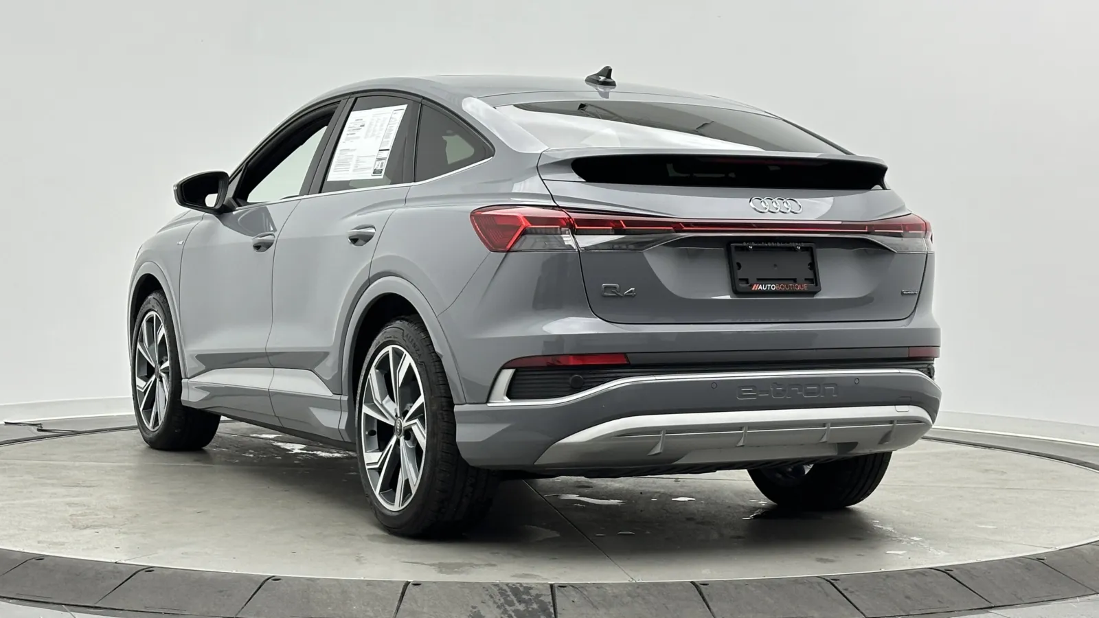 Audi e-tron Sportback photo 10