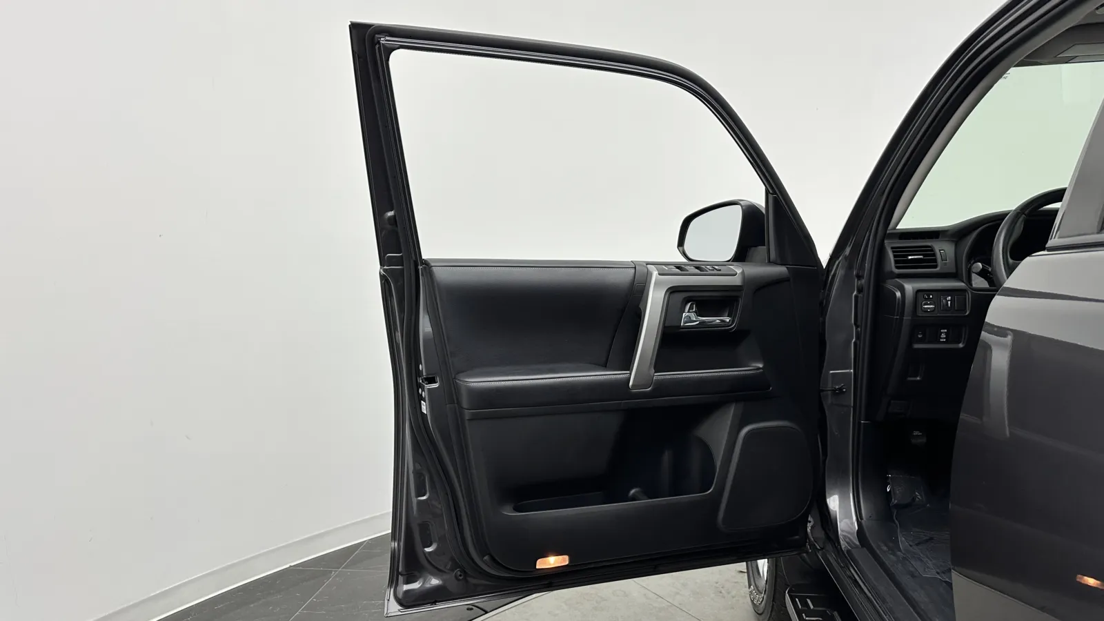 Toyota 4Runner photo 10