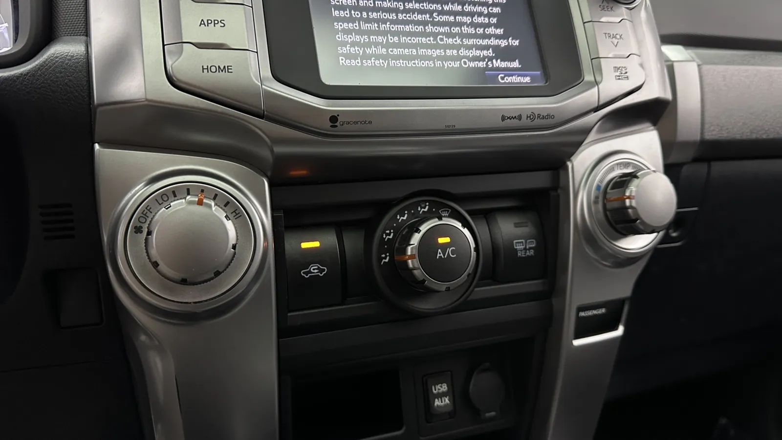 Toyota 4Runner photo 18