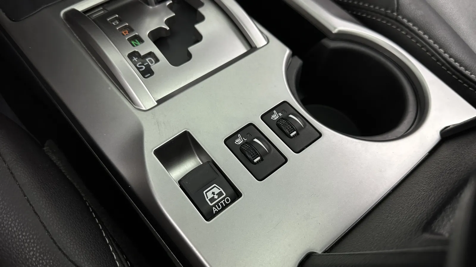 Toyota 4Runner photo 17