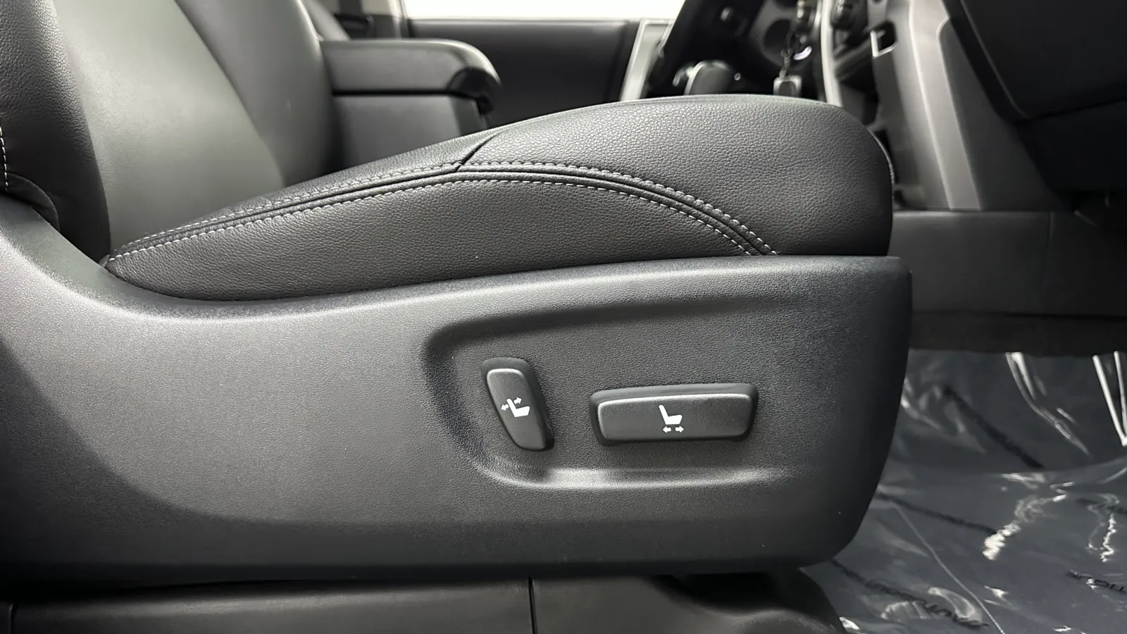 Toyota 4Runner photo 36
