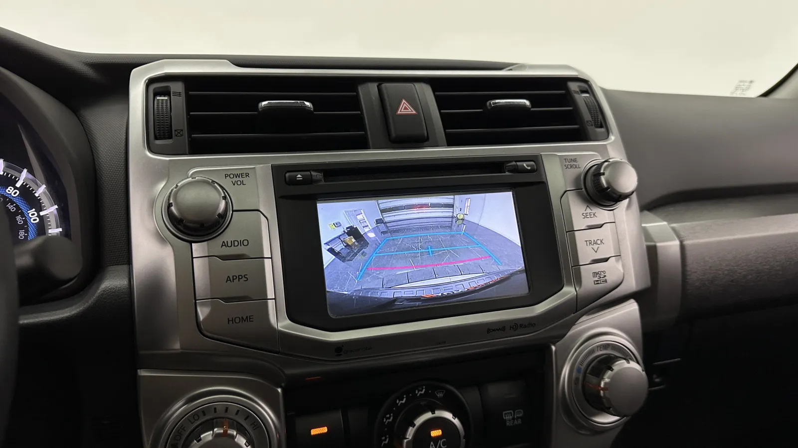 Toyota 4Runner photo 19