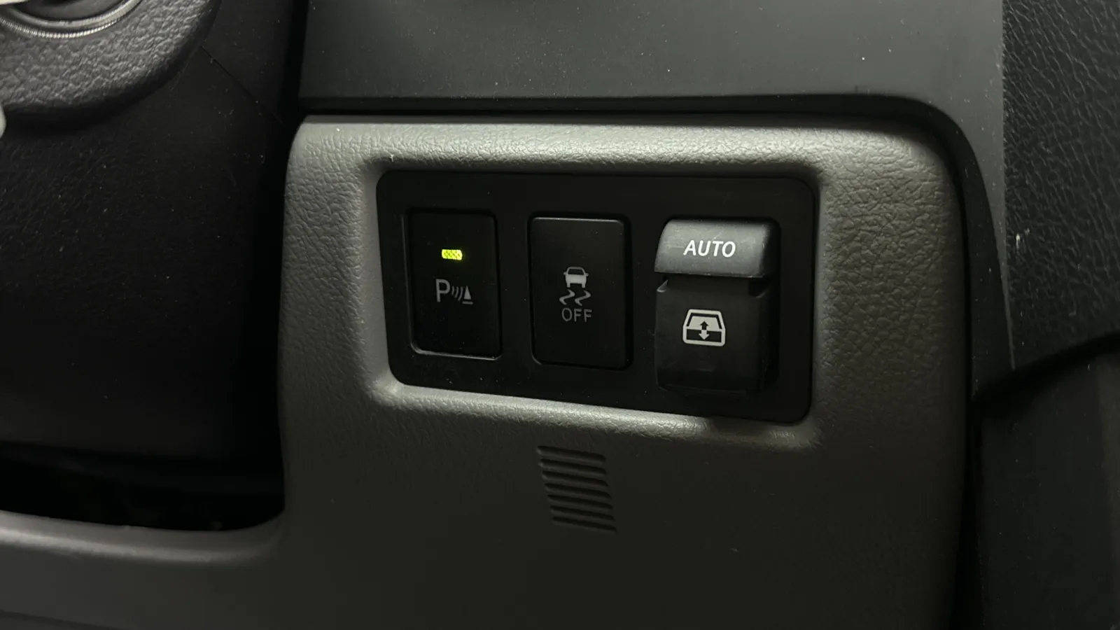 Toyota Sequoia photo 21