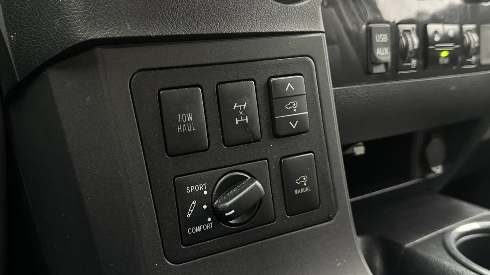 Toyota Sequoia photo 22