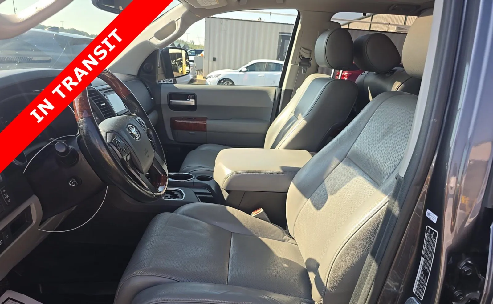 Toyota Sequoia photo 6