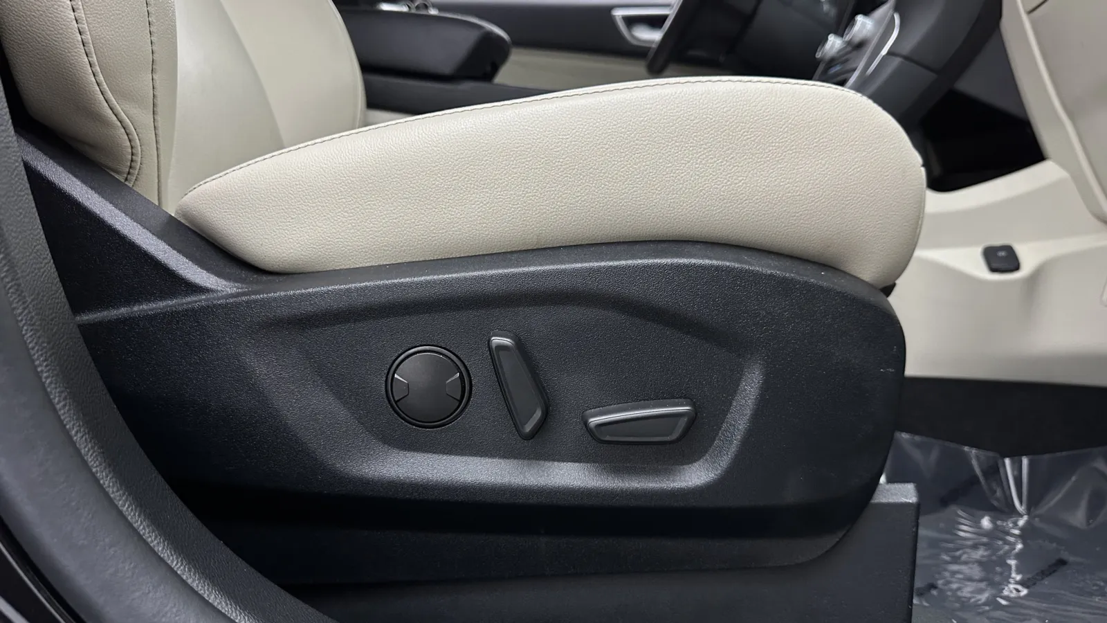 Ford Edge photo 36