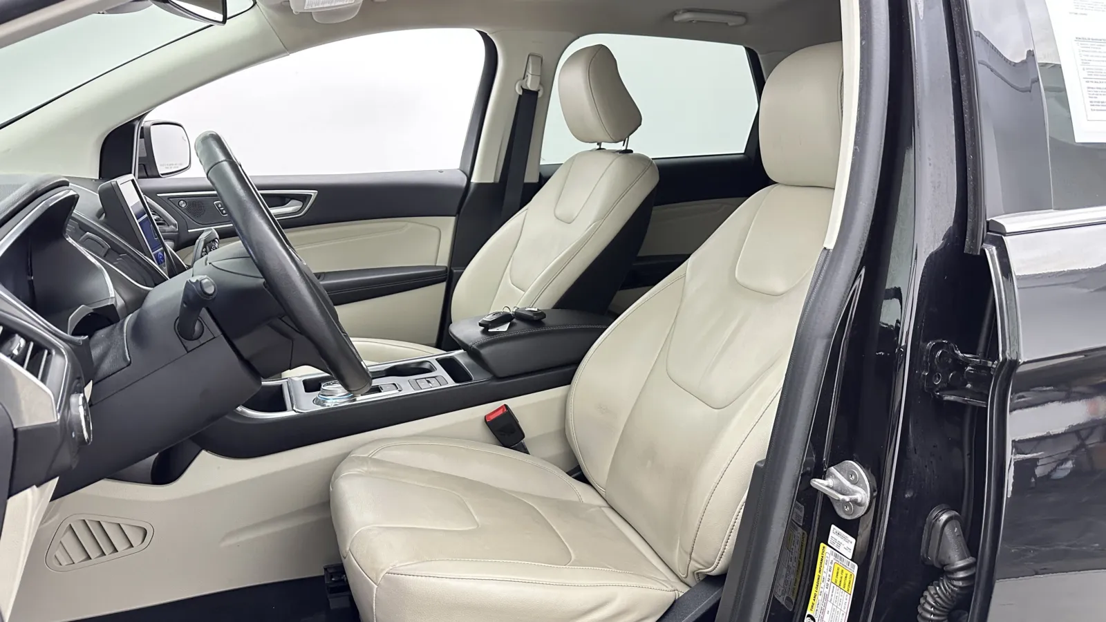 Ford Edge photo 13