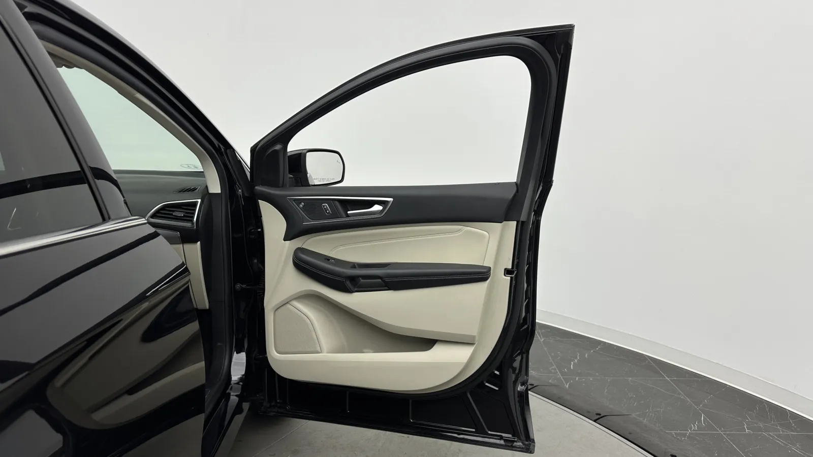 Ford Edge photo 33