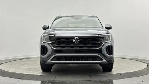 Photos of 2024 Volkswagen Atlas Cross Sport 2.0T SE for sale in Jacksonville, FL at Auto Boutique Florida