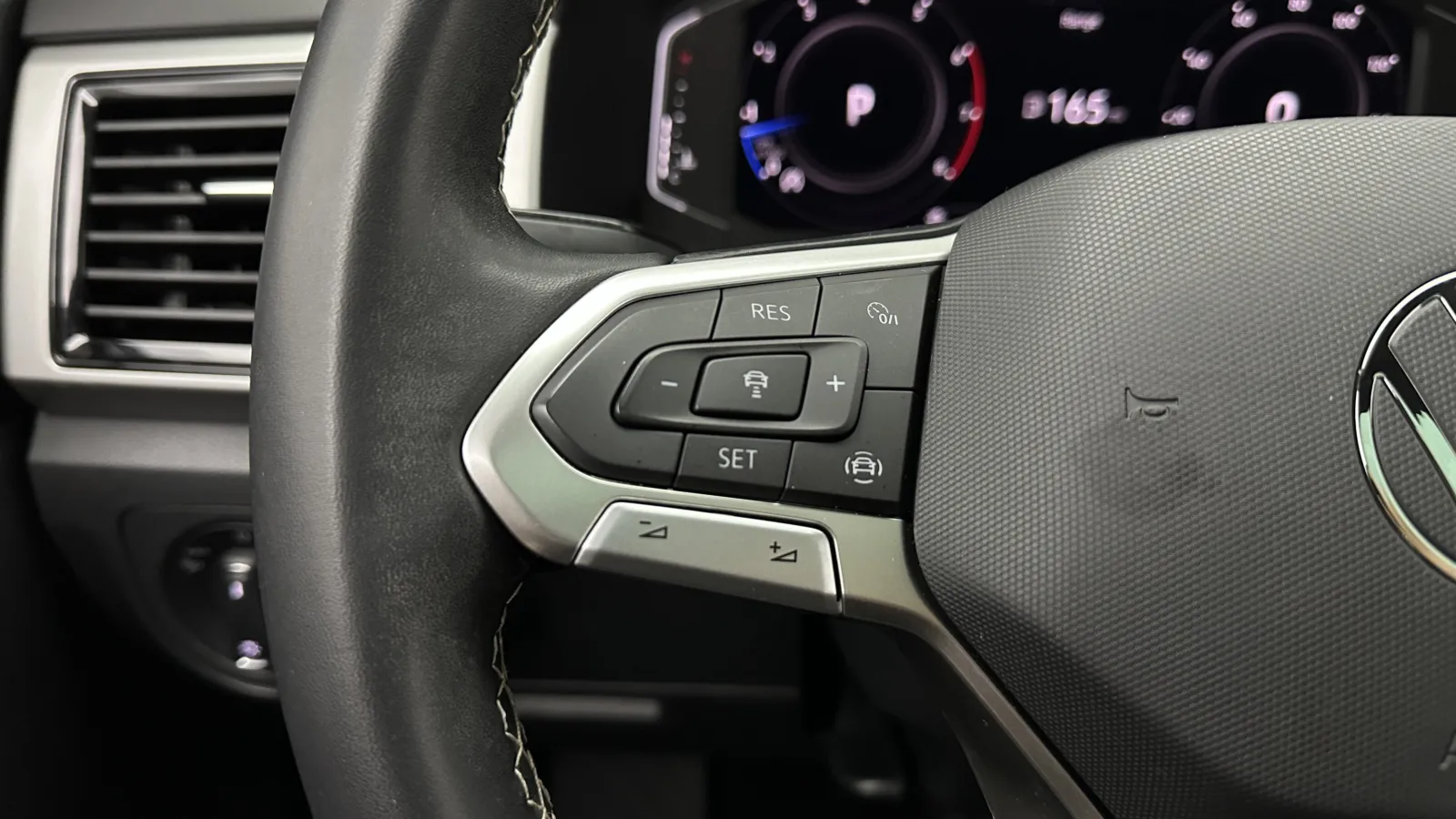 Volkswagen Atlas Cross Sport photo 20