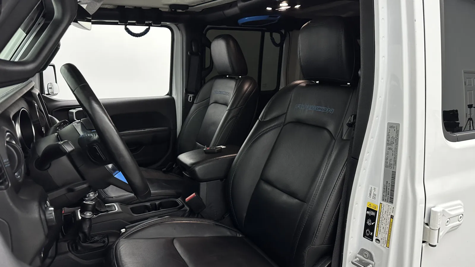 Jeep Wrangler photo 13