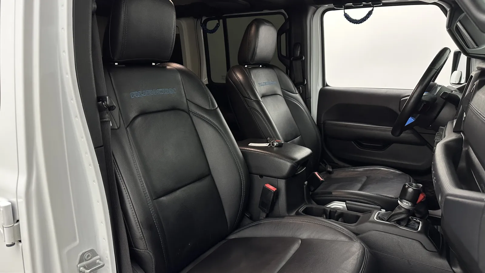 Jeep Wrangler photo 37