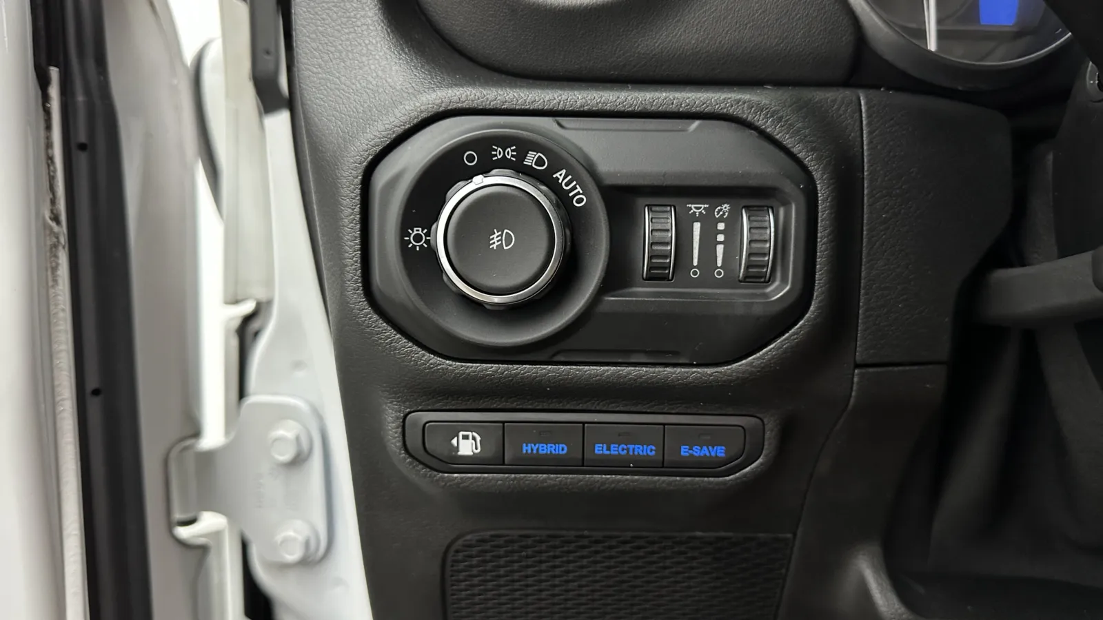 Jeep Wrangler photo 14