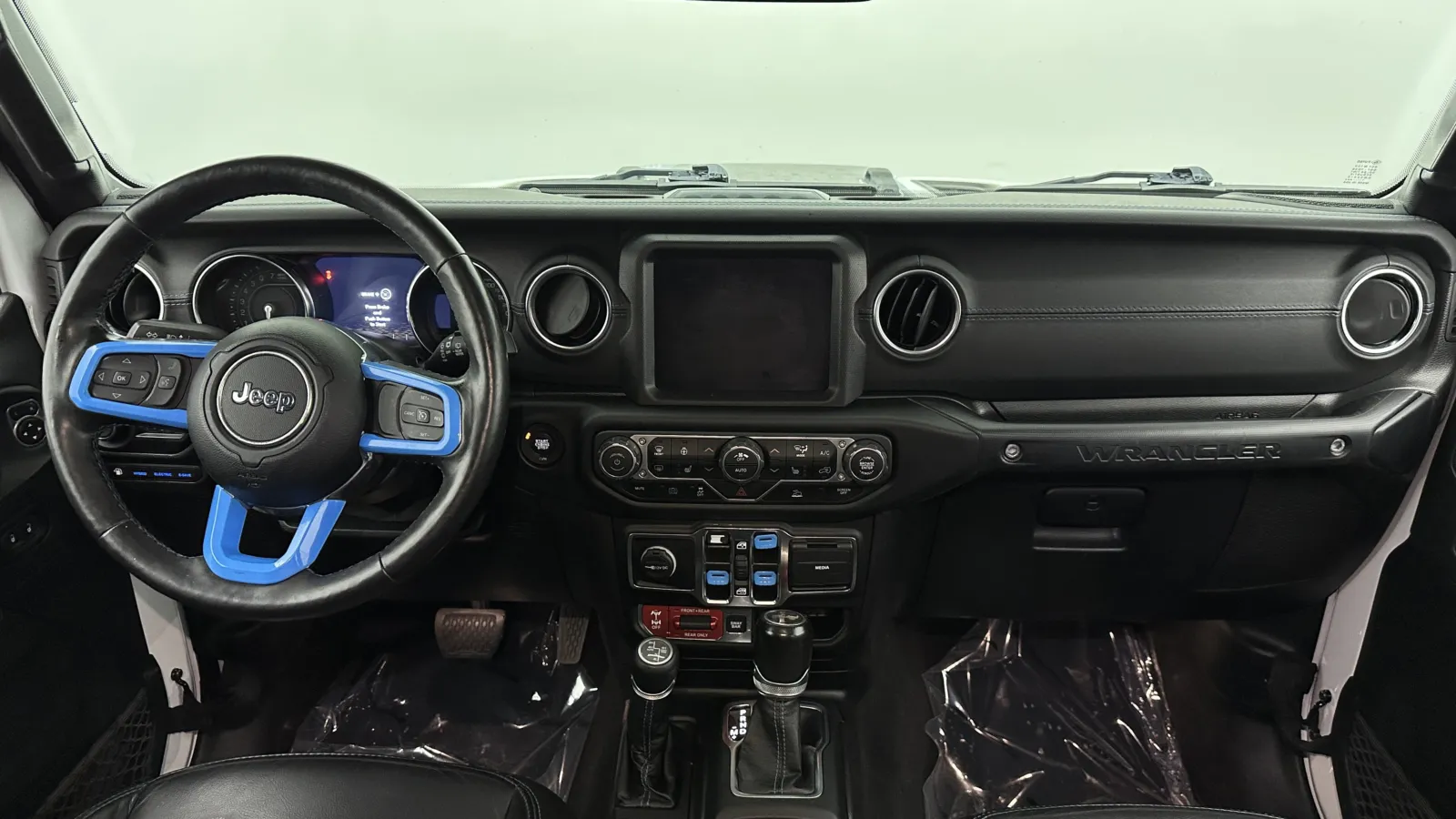 Jeep Wrangler photo 33