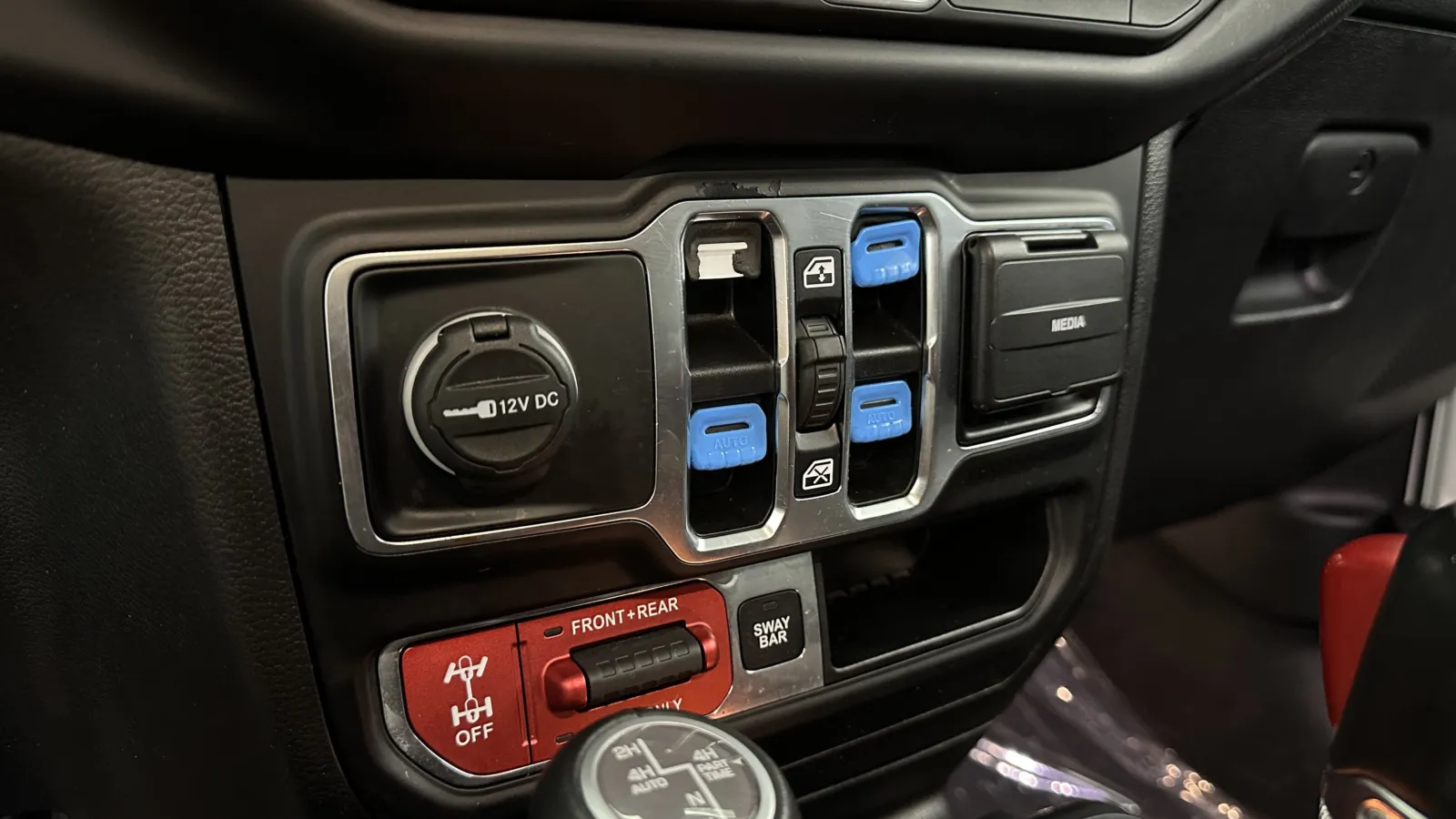Jeep Wrangler photo 16