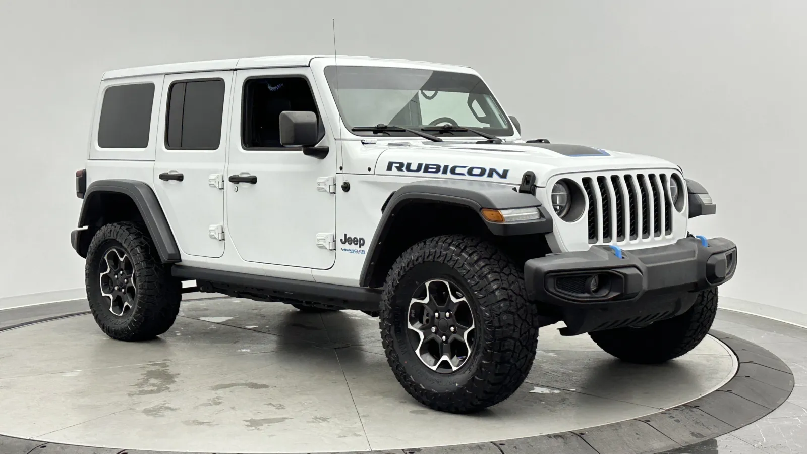 Jeep Wrangler photo 3