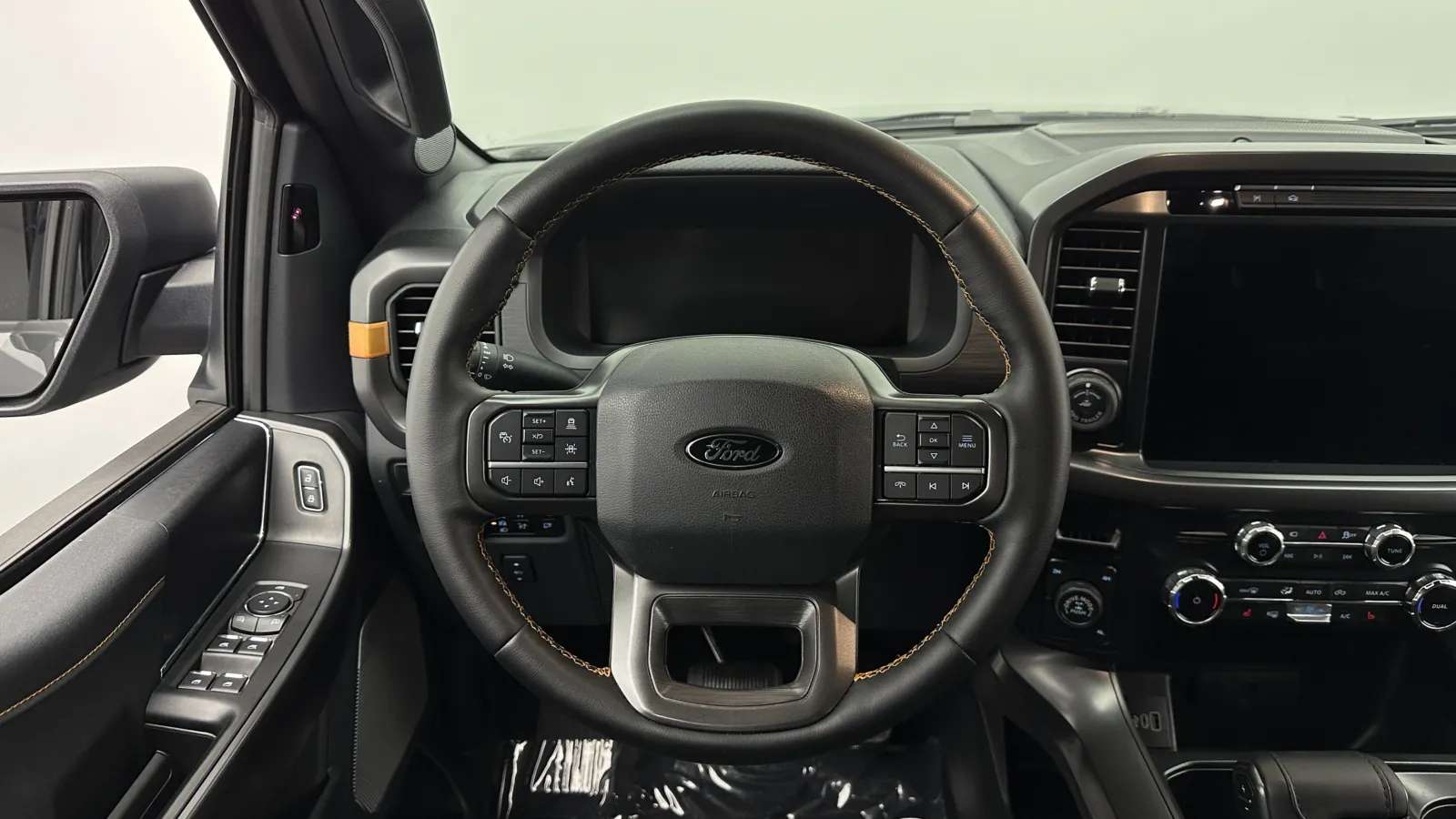 Ford F-150 photo 31