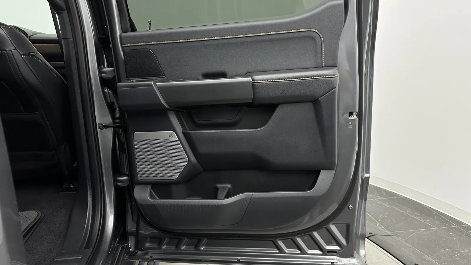 Ford F-150 photo 36