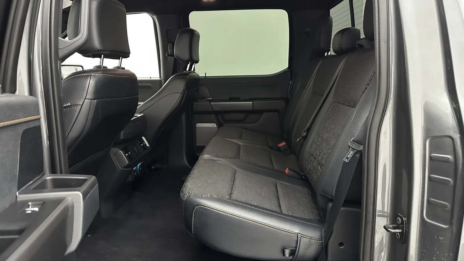 Ford F-150 photo 29