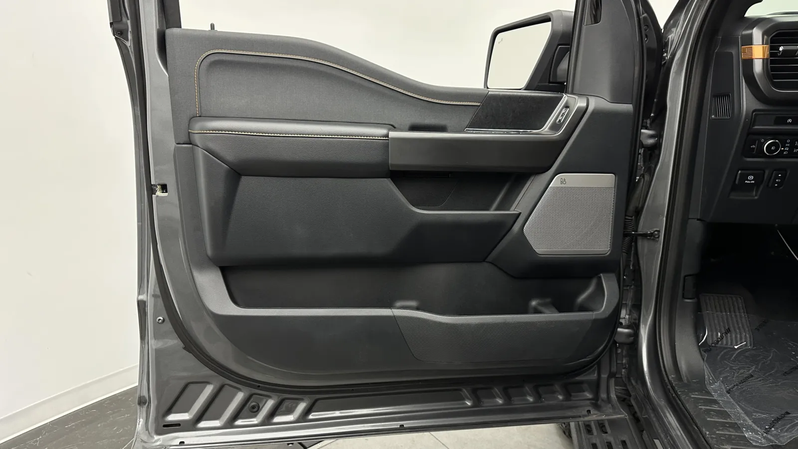 Ford F-150 photo 13