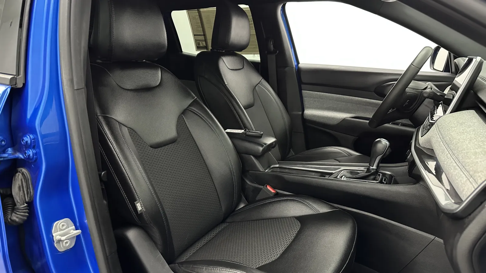 Jeep Compass photo 30