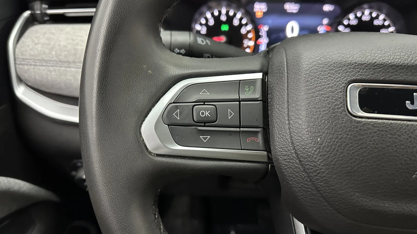 Jeep Compass photo 16