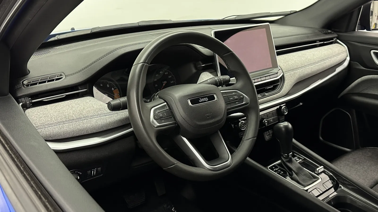 Jeep Compass photo 9