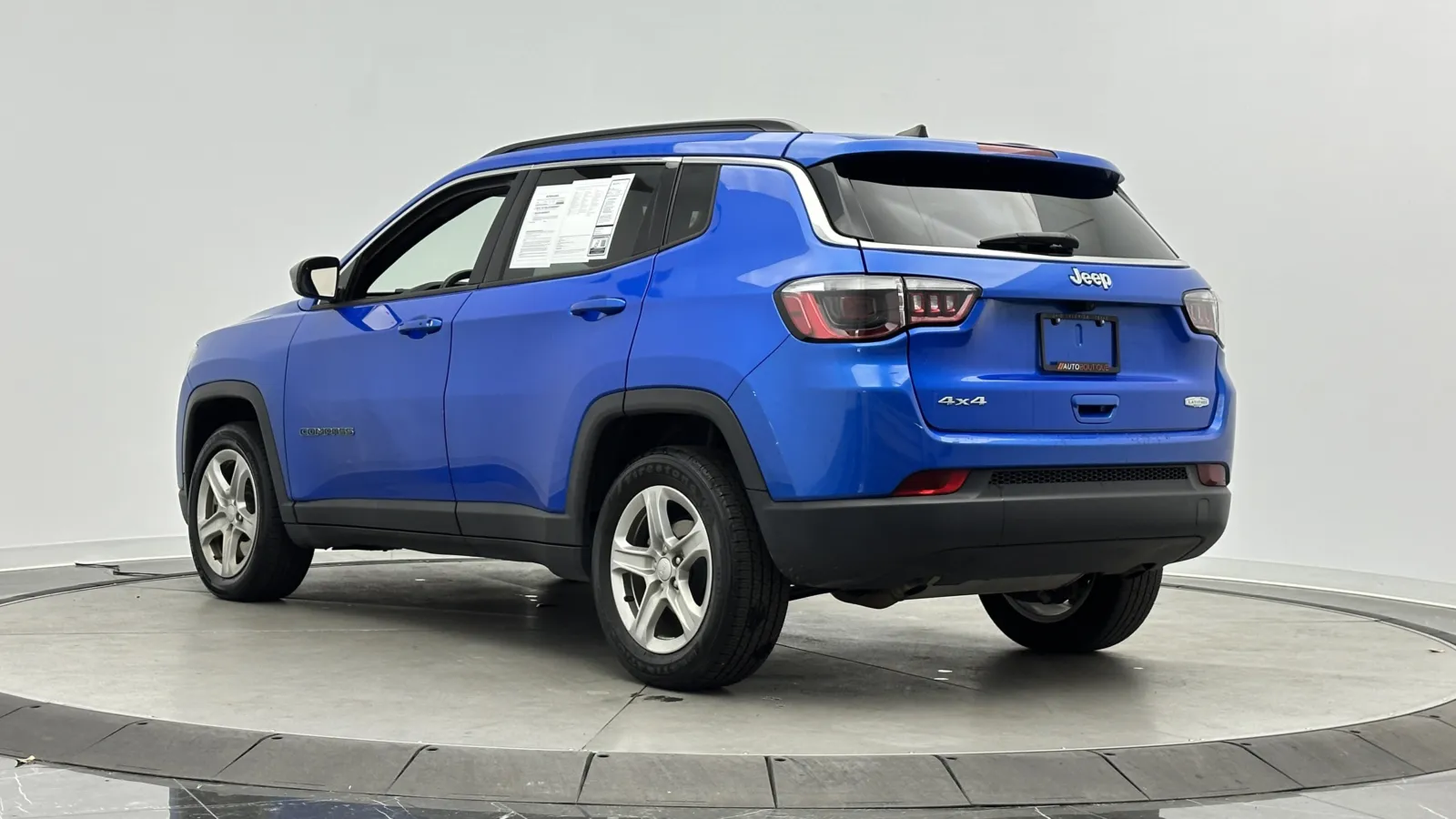 Jeep Compass photo 5
