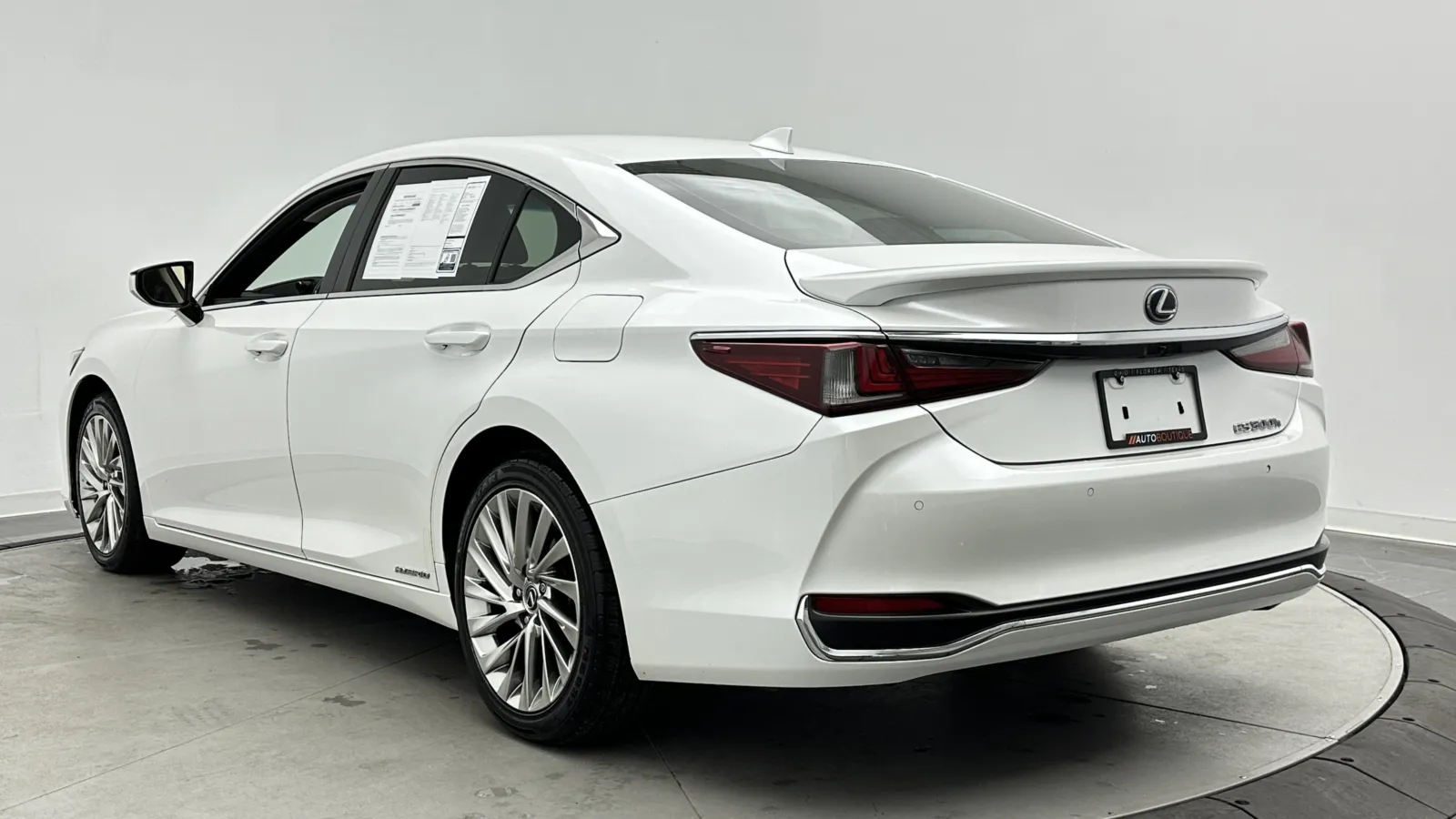 Lexus ES photo 6