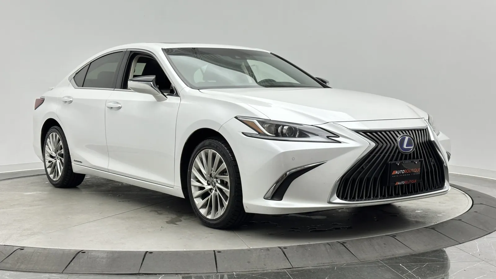 Lexus ES photo 3