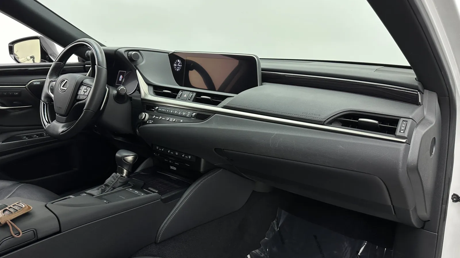Lexus ES photo 40