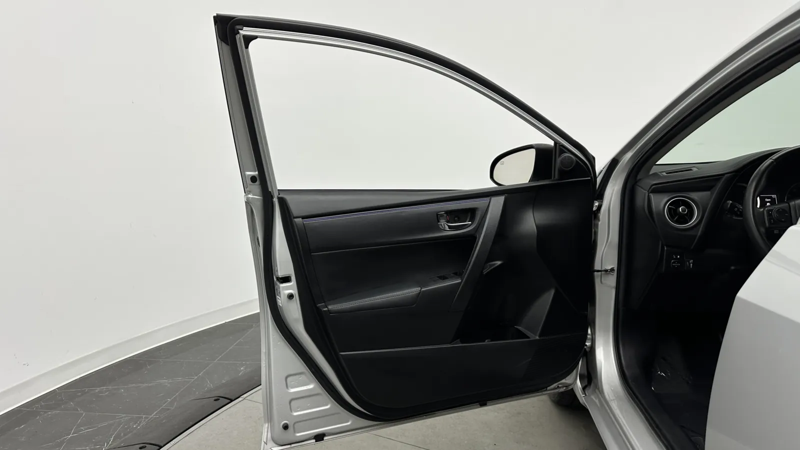 Toyota Corolla photo 9