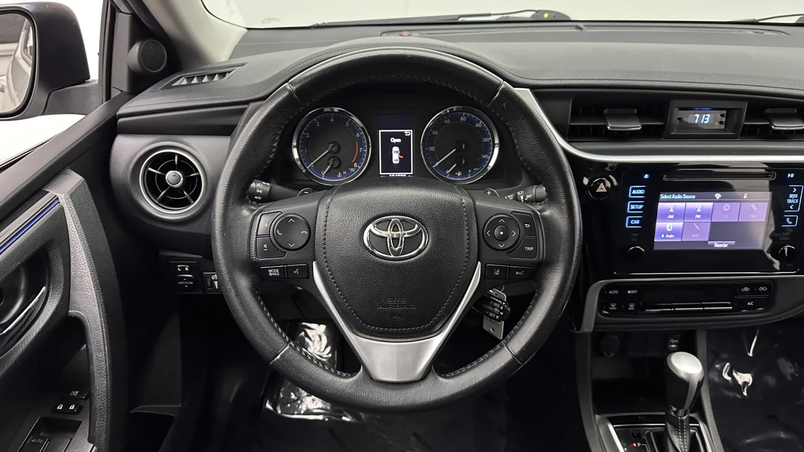 Toyota Corolla photo 25