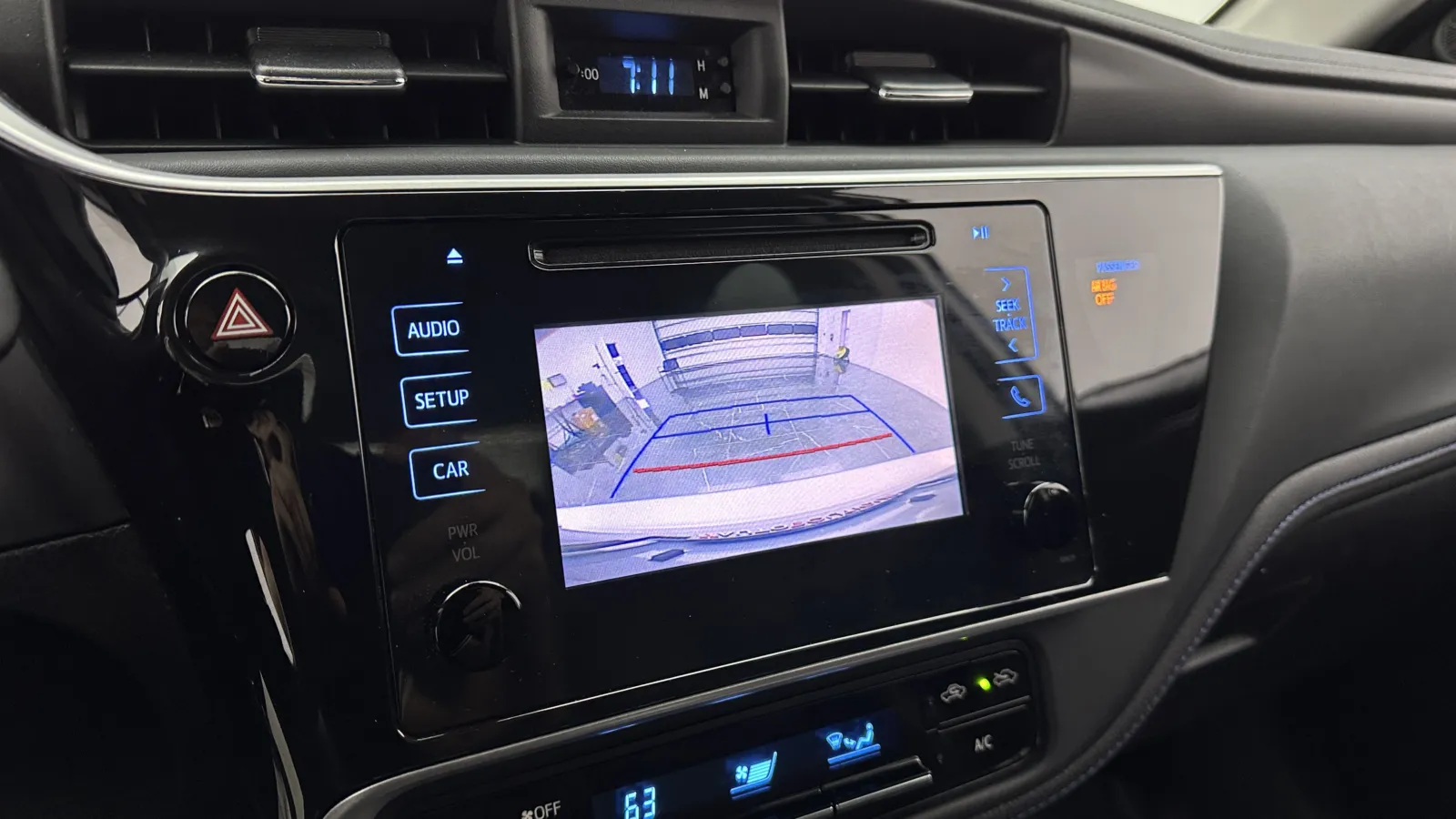 Toyota Corolla photo 16