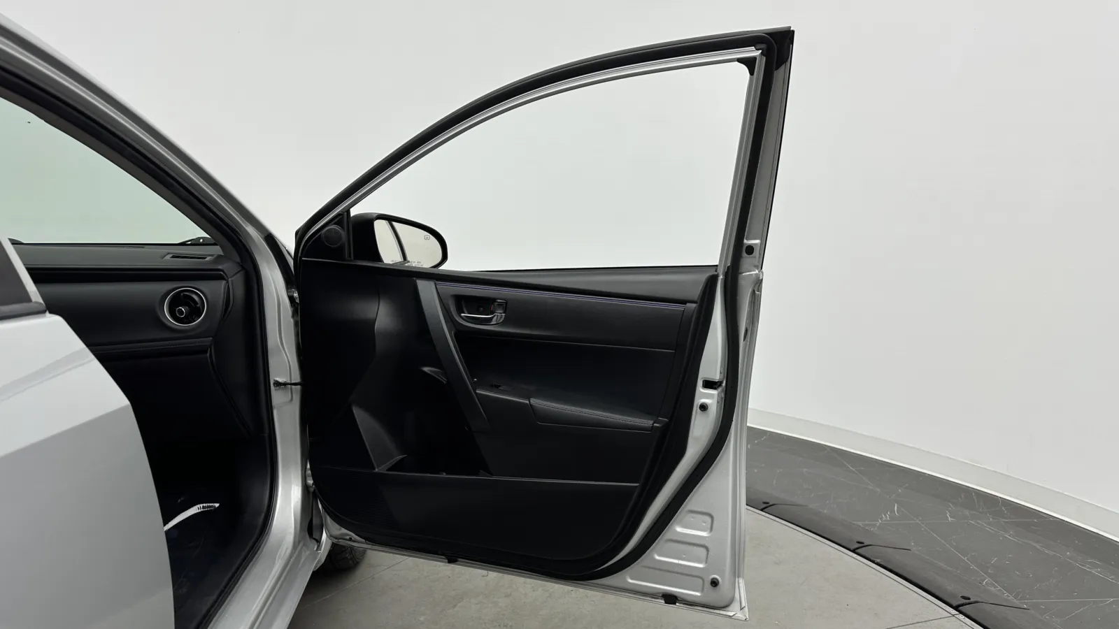 Toyota Corolla photo 29